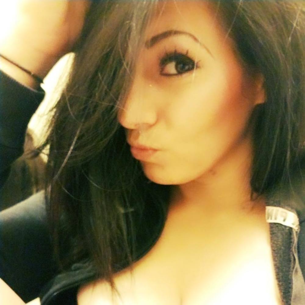 Meet your Posher, Cait